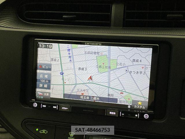 Toyota AQUA 2017-12 261037-14