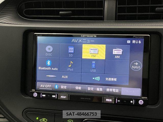 Toyota AQUA 2017-12 261037-15