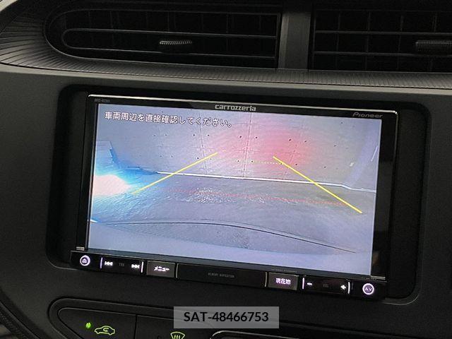 Toyota AQUA 2017-12 261037-16