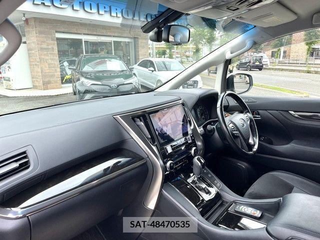 Toyota ALPHARD 2017-09 303631-5