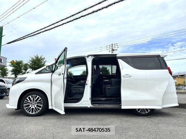 Toyota ALPHARD 2017-09 303631-4