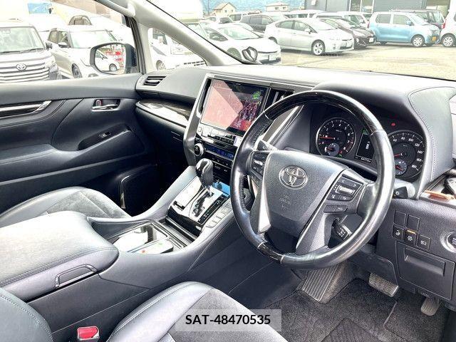 Toyota ALPHARD 2017-09 303631-16