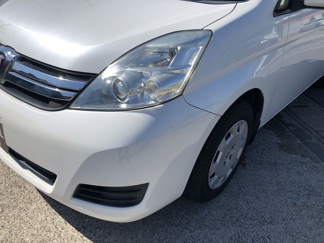 Toyota ISIS 2013-07 20891-19