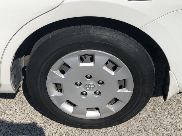 Toyota ISIS 2013-07 20891-15