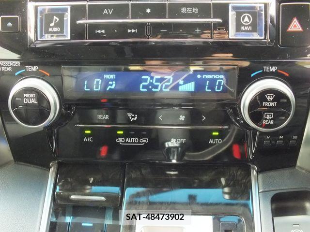 Toyota VELLFIRE 2017-04 332055-27