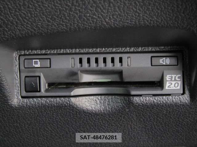Toyota PRIUS 2022-03 227852-12