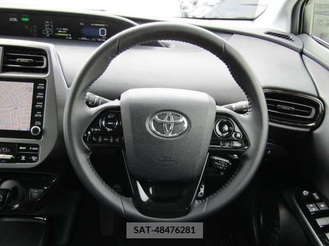 Toyota PRIUS 2022-03 227852-15