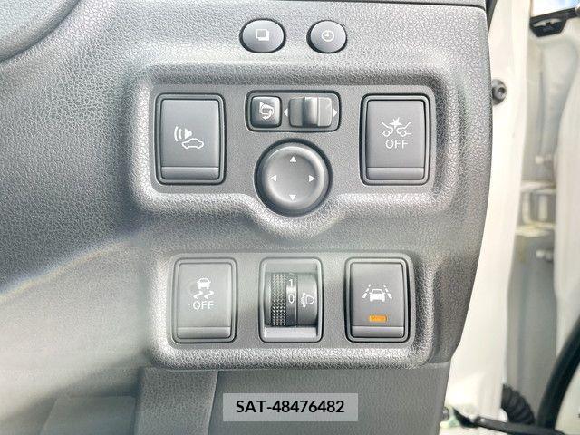 Nissan NOTE 2018-03 371857-17