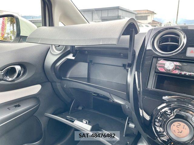 Nissan NOTE 2018-03 371857-27