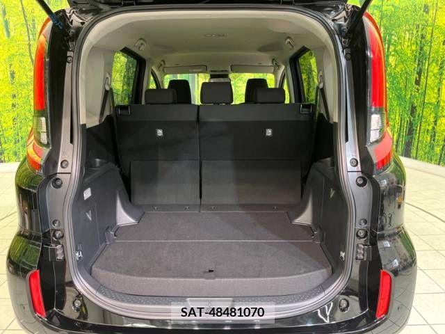 Toyota SIENTA 2022-12 334829-10