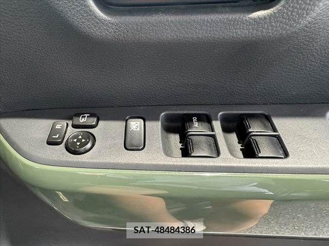 Suzuki HUSTLER 2015-04 346521-28