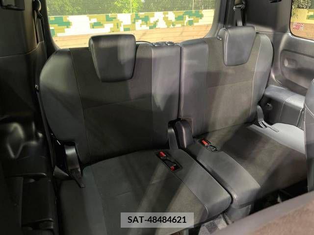 Toyota NOAH 2018-11 321557-10