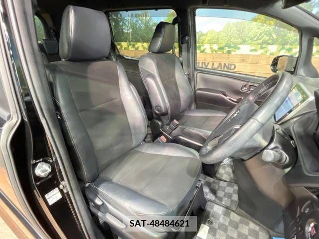 Toyota NOAH 2018-11 321557-8