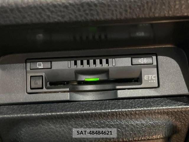 Toyota NOAH 2018-11 321557-6