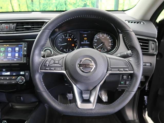 Nissan X-TRAIL 2017-08 17129-7