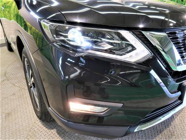 Nissan X-TRAIL 2017-08 17129-16