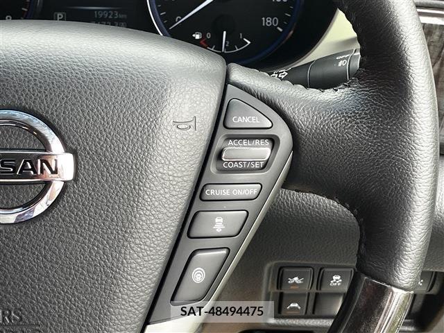 Nissan ELGRAND 2020-03 241837-18