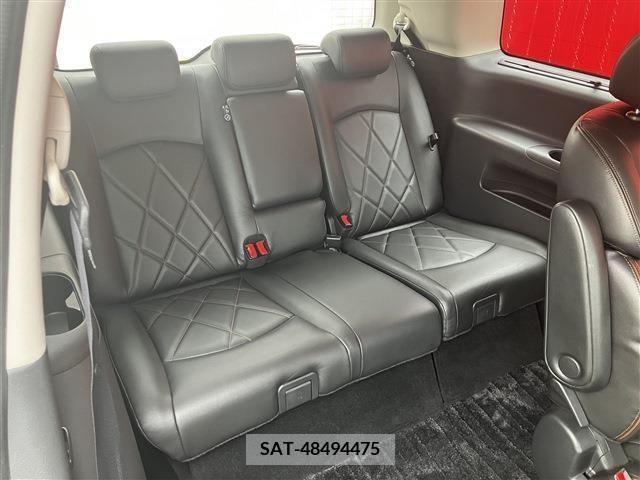 Nissan ELGRAND 2020-03 241837-7