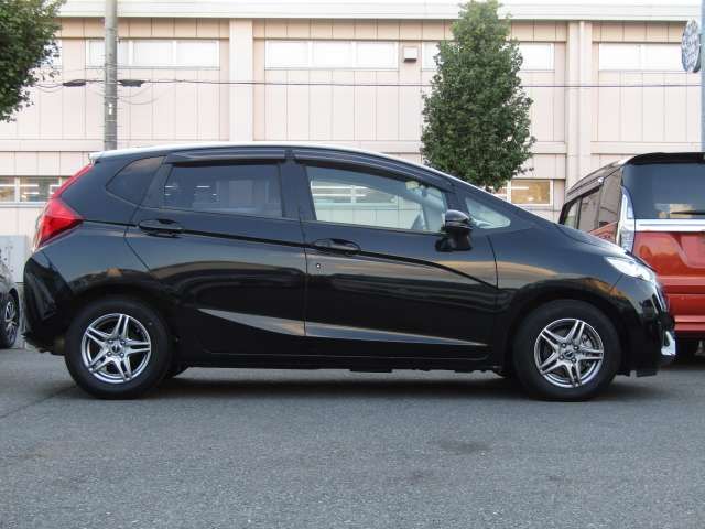 Honda FIT 2013-11 17738-2