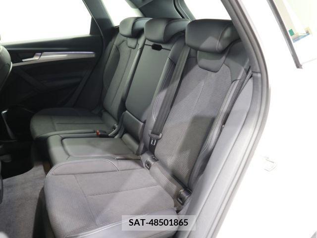 Audi Q5 2022-05 317999-19