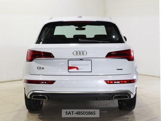 Audi Q5 2022-05 317999-2