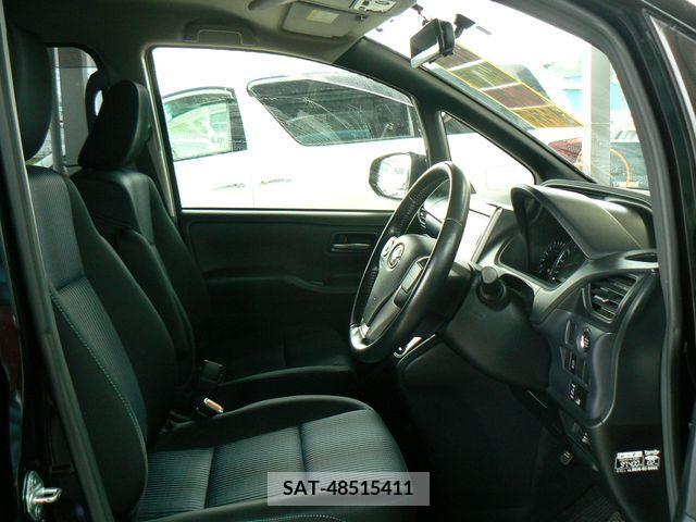 Toyota VOXY 2014-01 321378-5