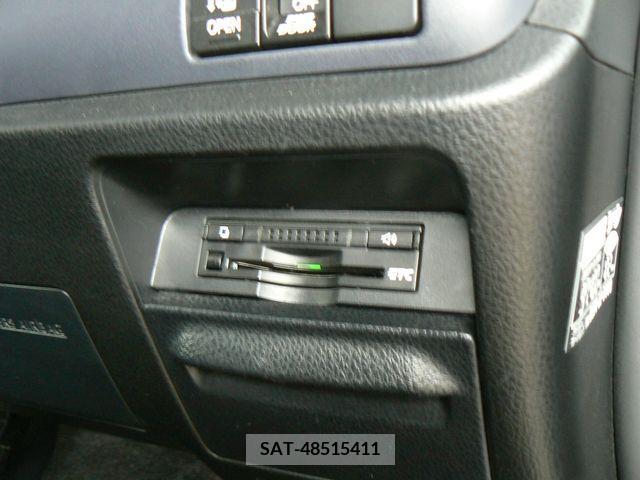 Toyota VOXY 2014-01 321378-15