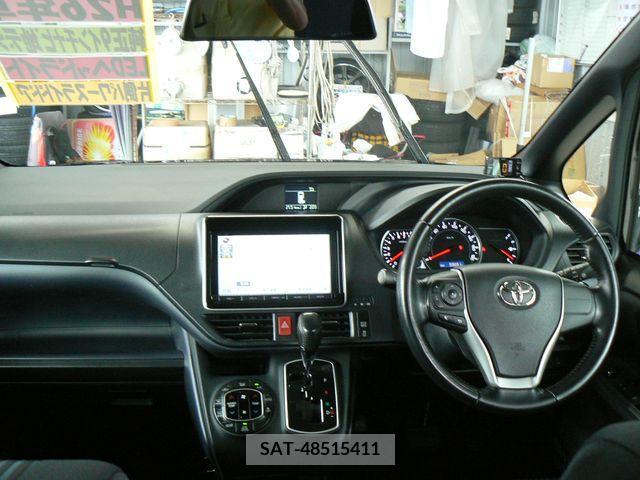 Toyota VOXY 2014-01 321378-4