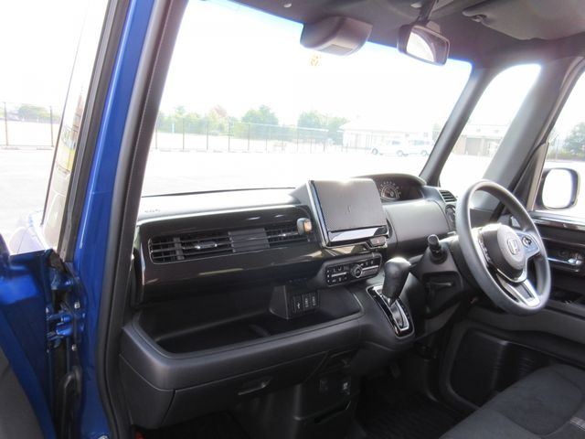 Honda N BOX CUSTOM 2017-12 188314-23