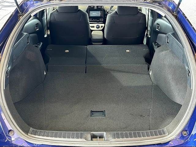 Toyota PRIUS 2016-03 196082-17