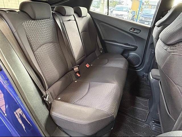 Toyota PRIUS 2016-03 196082-5