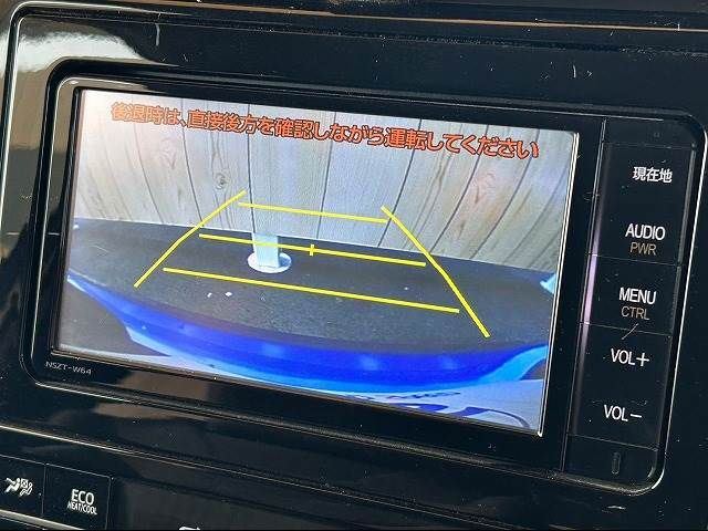 Toyota PRIUS 2016-03 196082-3