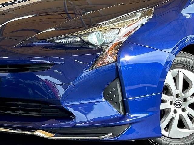 Toyota PRIUS 2016-03 196082-18