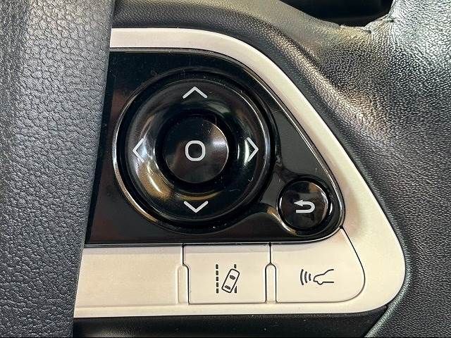 Toyota PRIUS 2016-03 196082-7