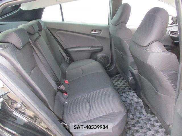 Toyota PRIUS 2019-03 385290-14