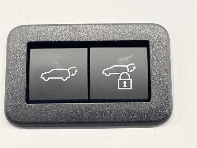 Toyota COROLLA CROSS 2022-11 28494-9