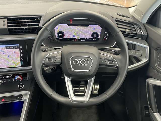 Audi Q3 2021-02 22891-12