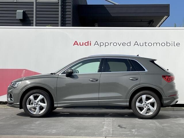 Audi Q3 2021-02 22891-2