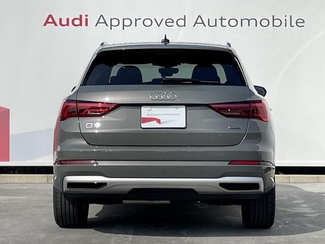 Audi Q3 2021-02 22891-4