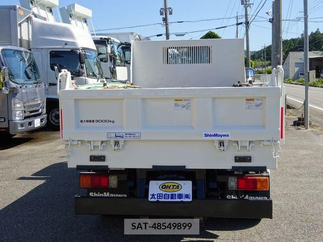 Hino DUTRO 2015-06 296718-5