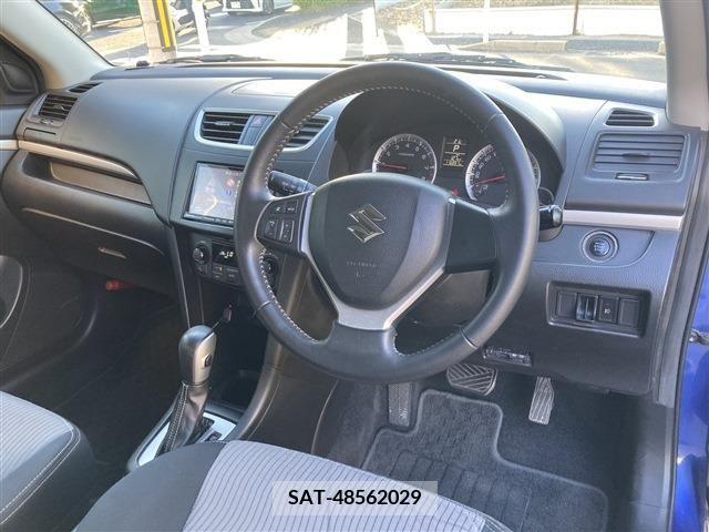 Suzuki SWIFT 2012-08 286649-8