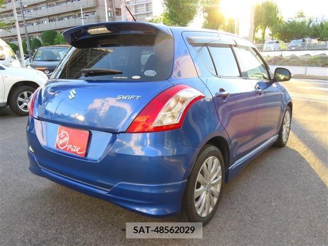 Suzuki SWIFT 2012-08 286649-7