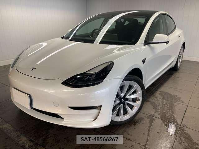 Tesla MODEL 3 2021-12 332642-9