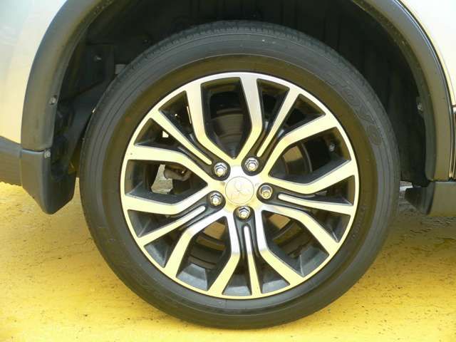 Mitsubishi OUTLANDER 2015-10 11540-18