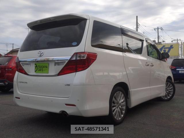 Toyota ALPHARD 2014-03 281579-1