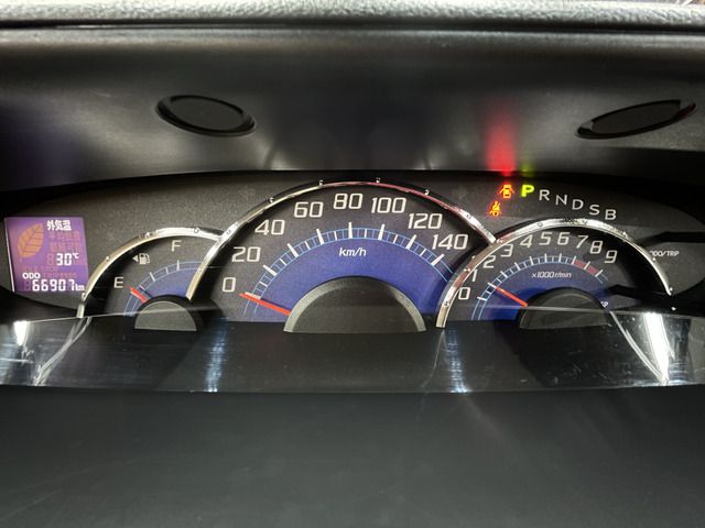 Daihatsu TANTO 2012-11 21584-10