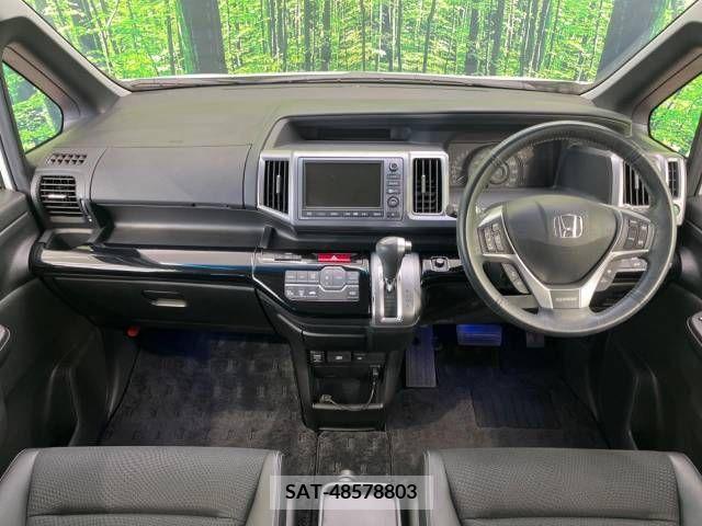 Honda e 2012-06 254237-1
