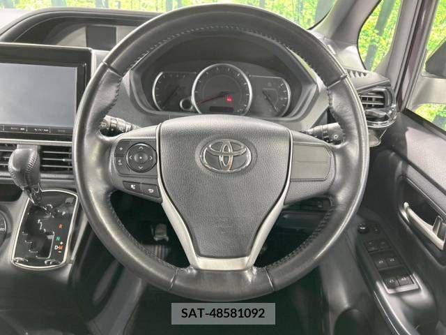 Toyota NOAH 2014-04 205496-7
