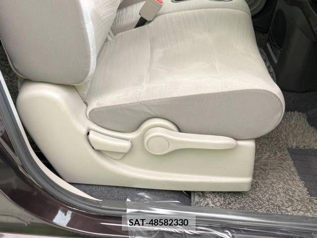 Nissan CUBE 2011-09 251522-7
