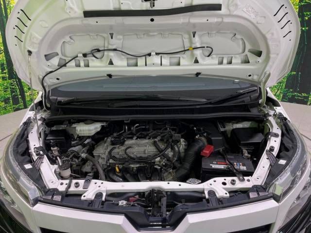 Toyota VOXY 2017-07 15589-18